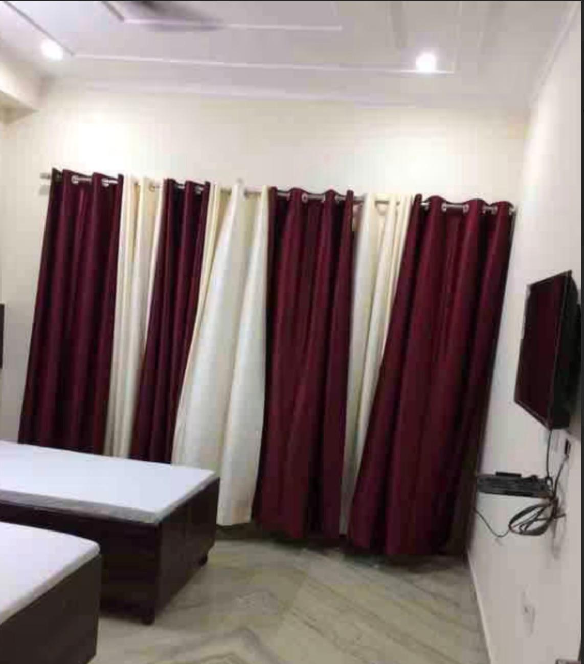SR RESIDENCY - Image 1