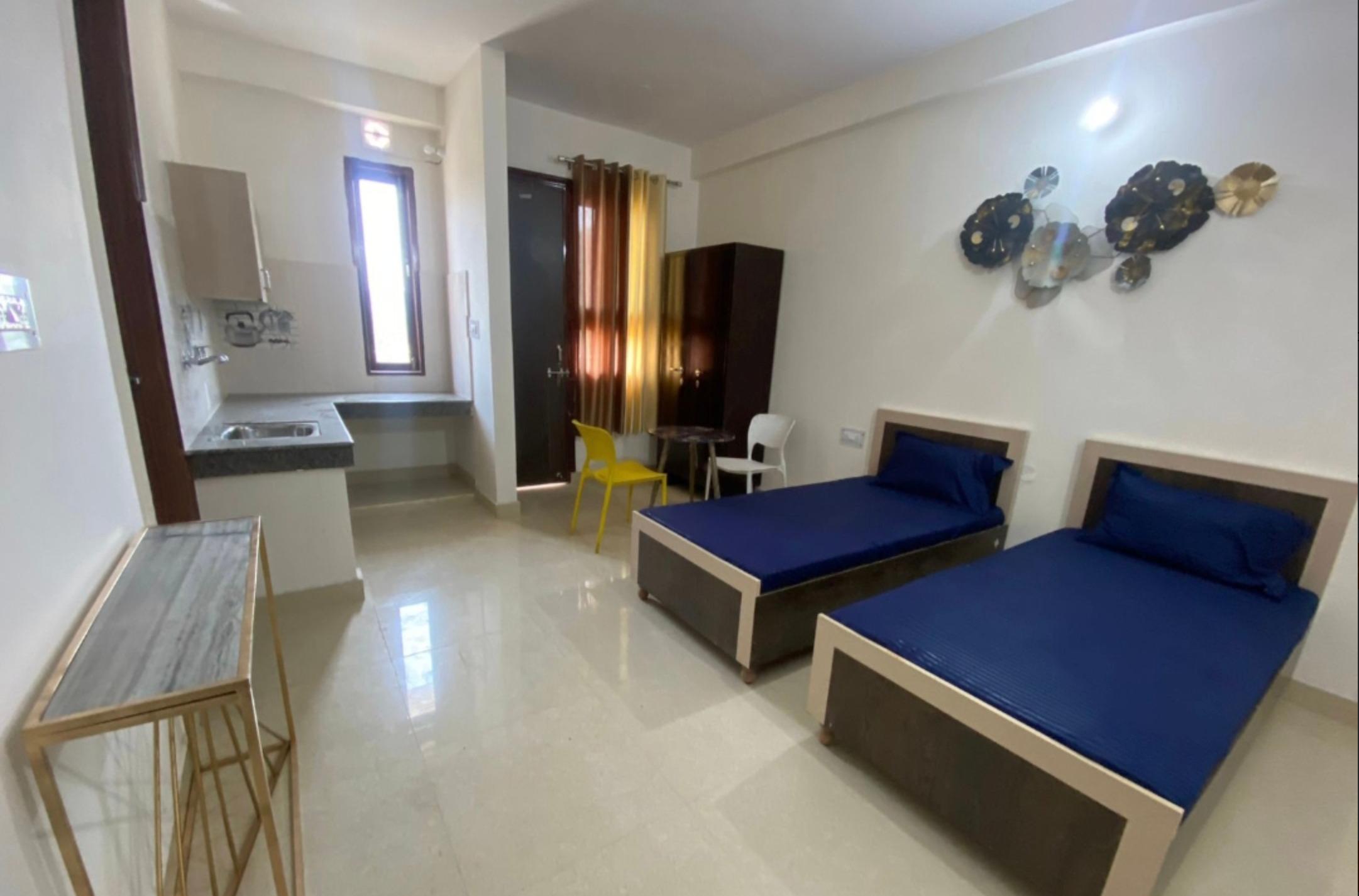 Flora Homes Orchid - Image 1