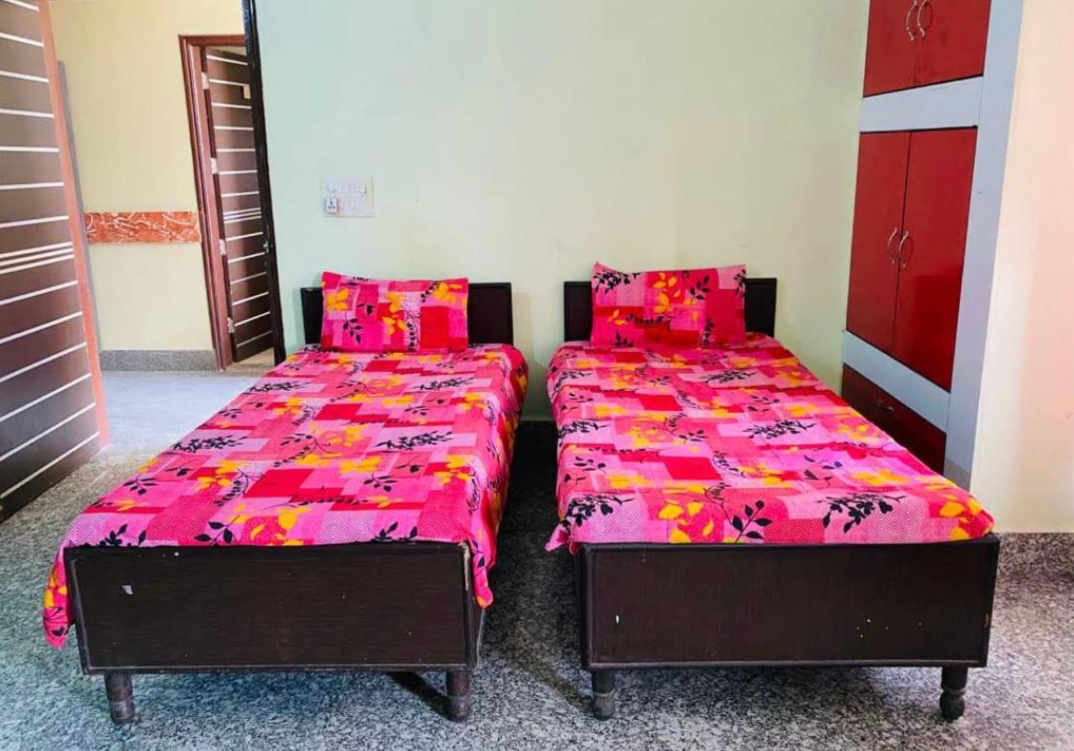 MAHADEV RESIDENCY PG - Main