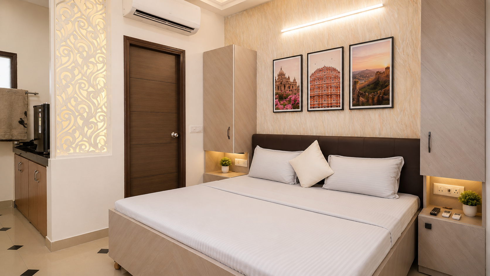 Anvi Residency - PG in Sector 22 Gurgaon For Boys And Girls - Image 1