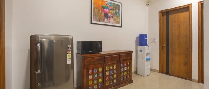 Stay31 - Image 1